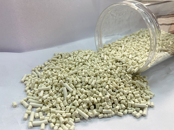 米色PVC颗粒